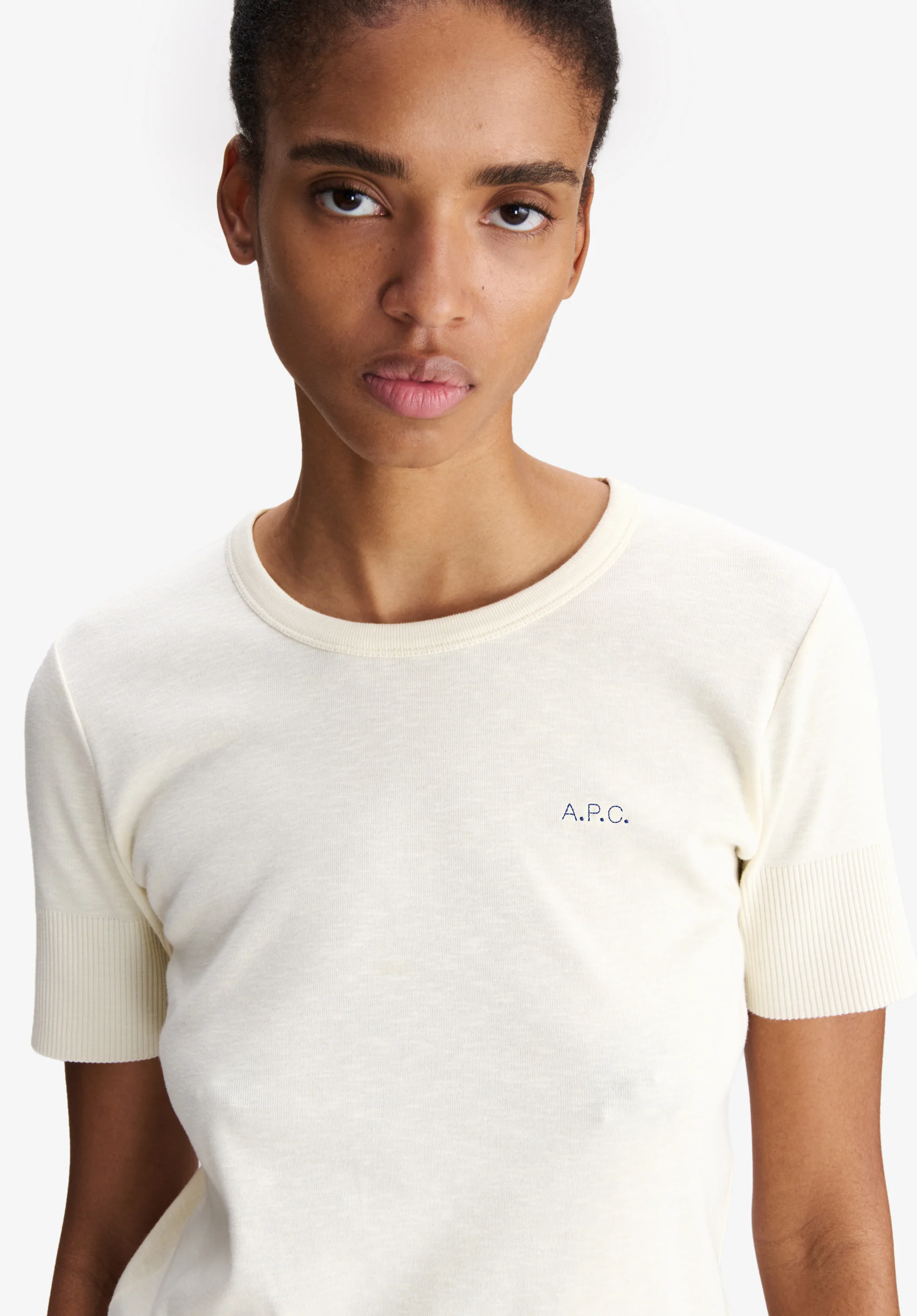 Fitted ecru t-shirt with A.P.C. micro-logo - Image 4