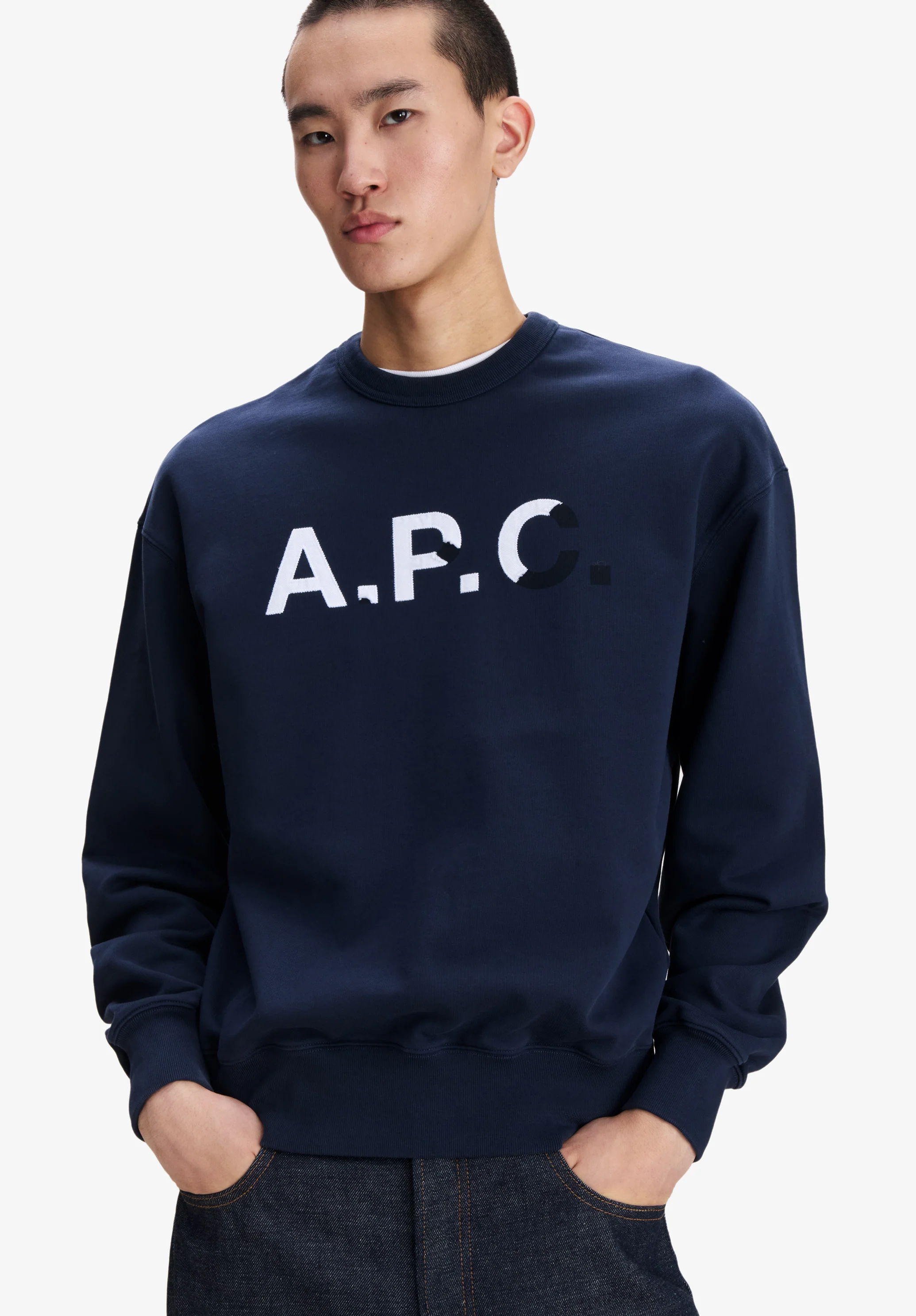 Navy blue sweatshirt with vintage-effect A.P.C. logo - Image 4