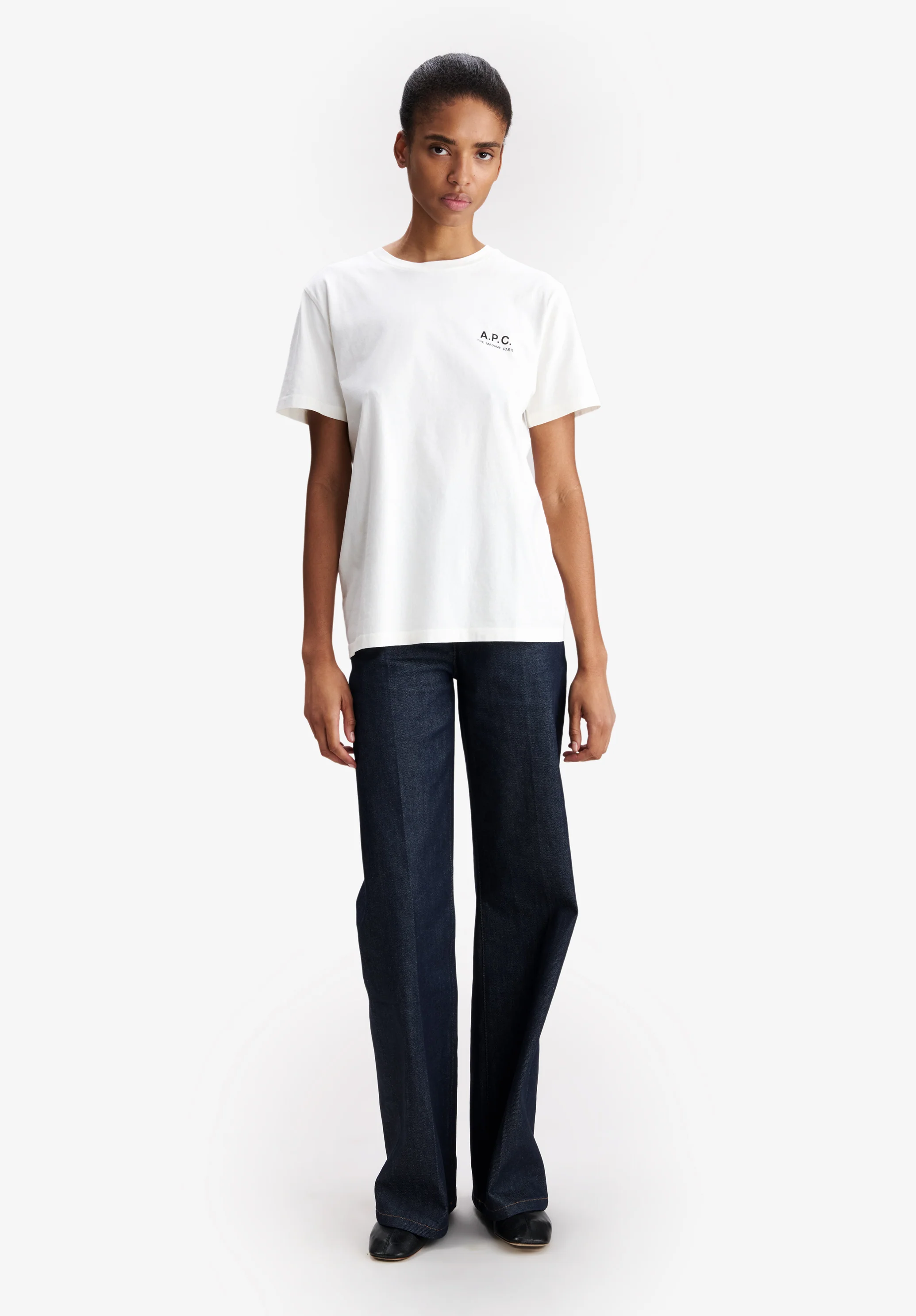 Off-white t-shirt with A.P.C. Rue Madame logo - Image 5
