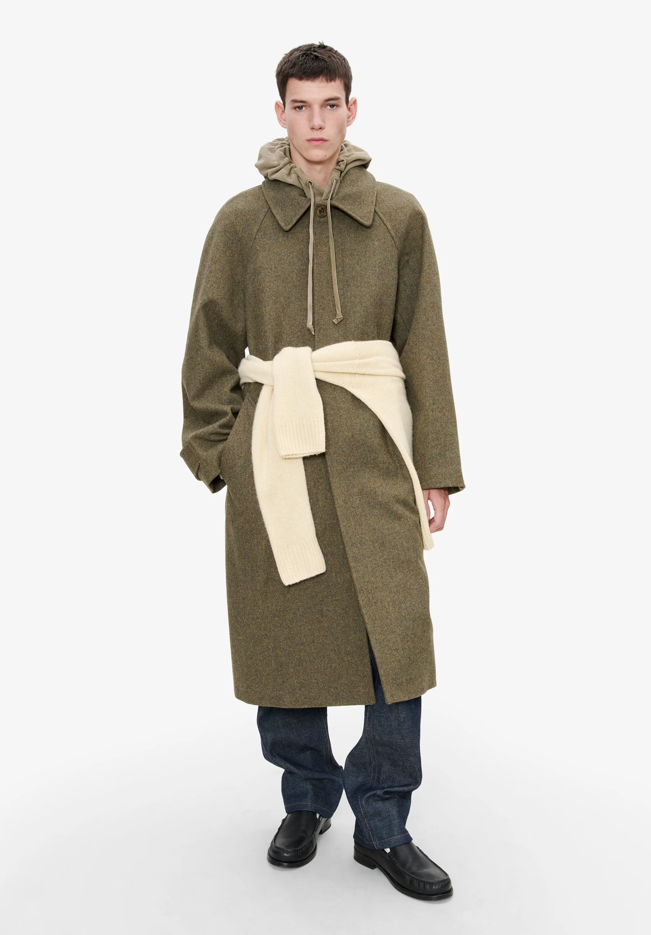 Oversize solid-colour coat with raglan sleeves - Image 6