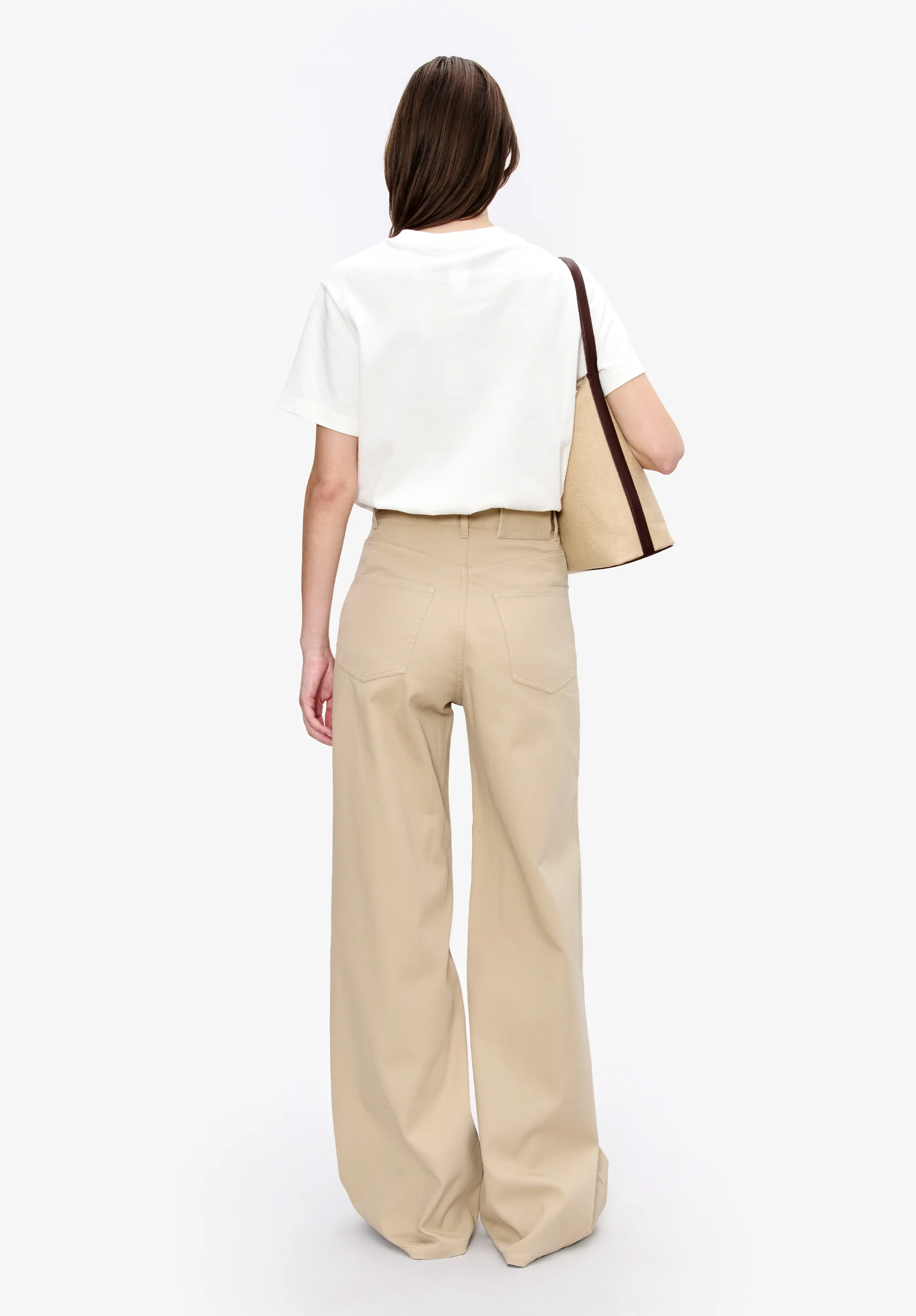 Standard Rue Madame T-shirt - Image 6
