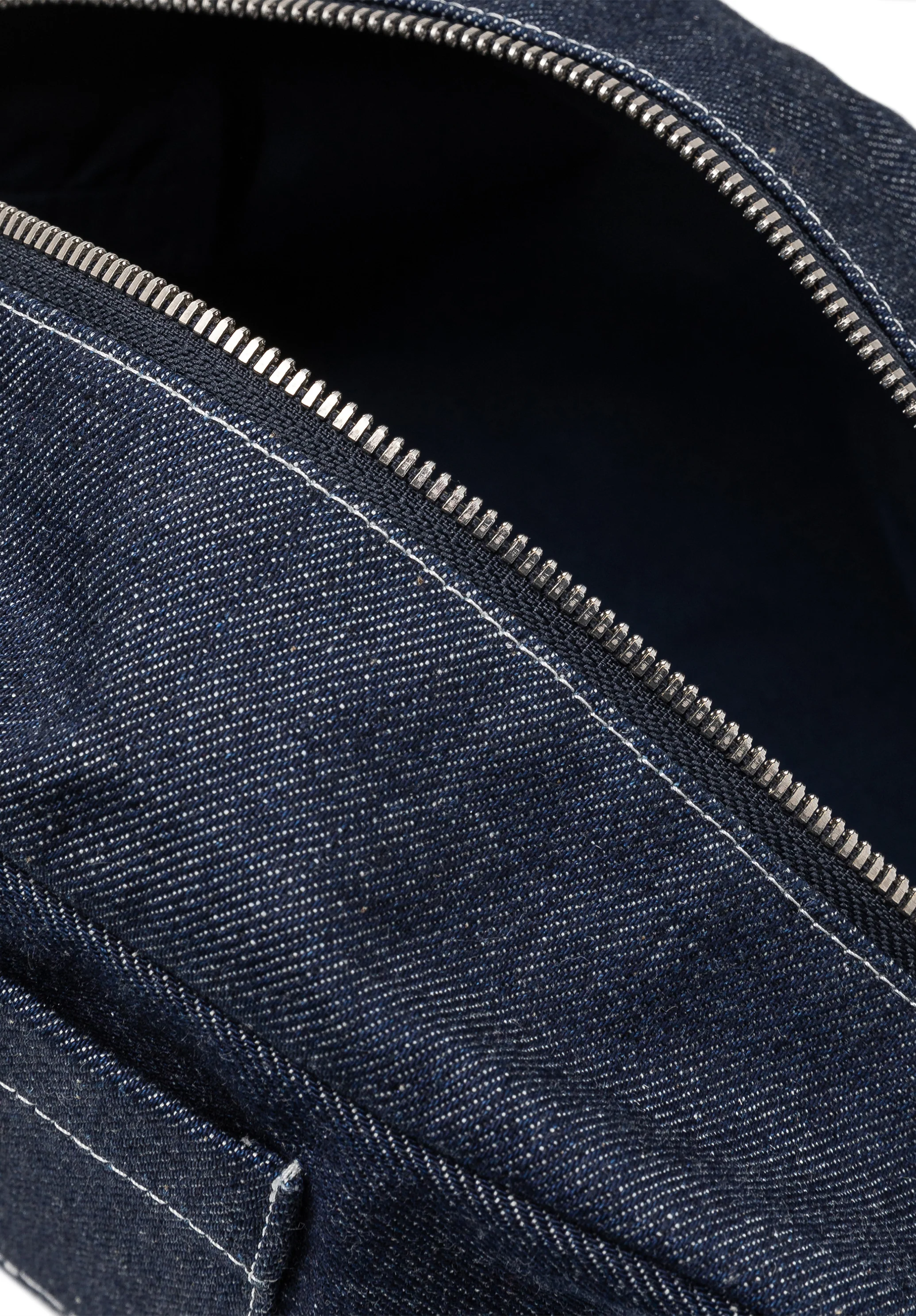 Toiletry bag - Image 10
